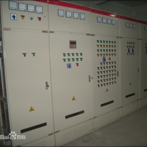 GCS�͉���늹� GCS low-voltage distribution cabinet